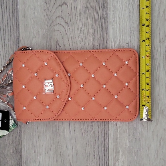 Badgley Mischka Coral Quilted Crossbody Phone Card Holder Pearl Accented NEW‎ - Picture 11 of 12